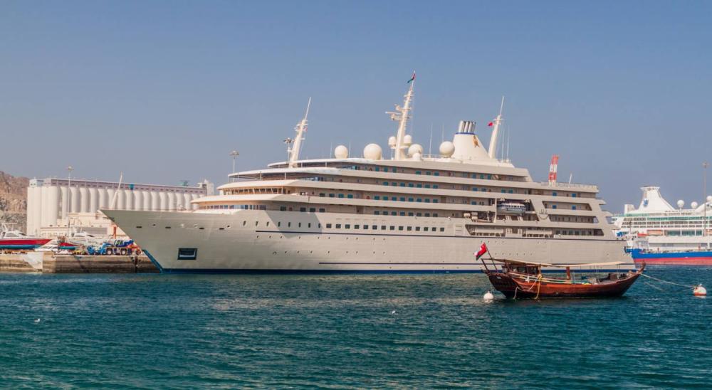 Superyacht support and refit management